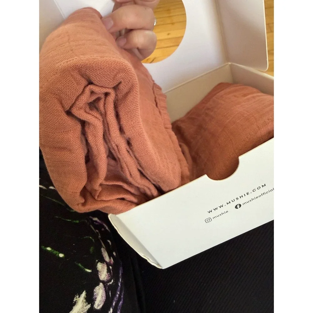 Mushie‎ Extra-Soft Muslin Swaddle blanket In cedar NEW